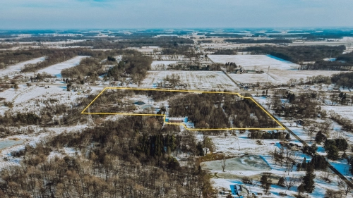+/- 27 acres: Home, Pole Barn, & Ponds St. Joseph County